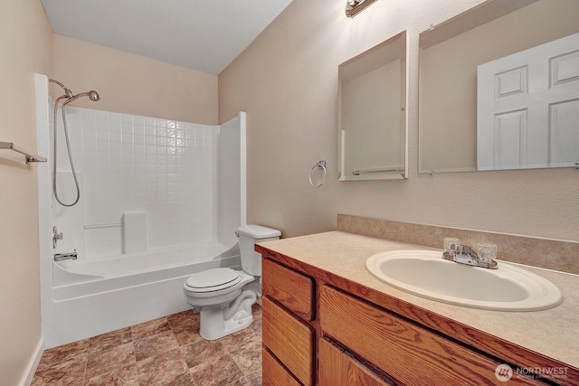 8115 109th St E Unit 8117, Puyallup, WA 98373 - bathroom with washtub / shower combination, vanity, and toilet