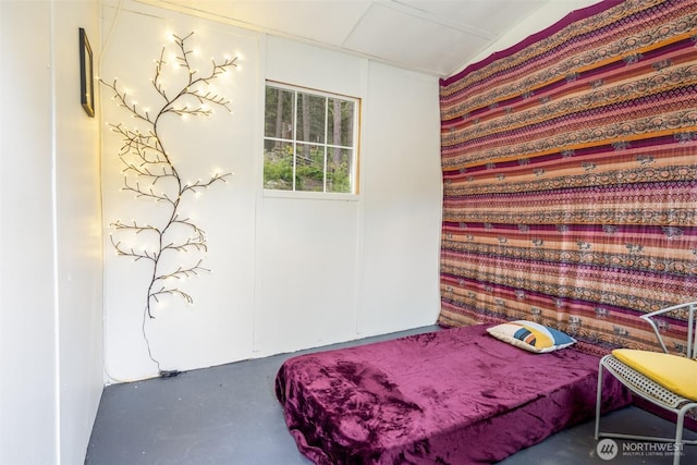 451 Aspen Springs Rd, Cle Elum, WA 98922 - bedroom with concrete flooring