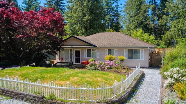 245 Shady Glen Ave, Point Roberts, WA 98281 - view of front of house with a porch