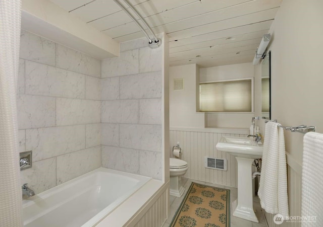 1719 Beach Dr NE, Tacoma, WA 98422 - bathroom with a tub and toilet