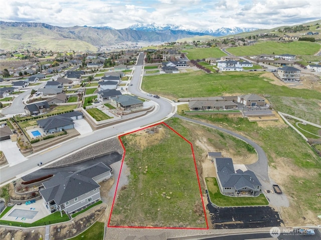 870 Autumn Crest Dr, Wenatchee, WA 98801