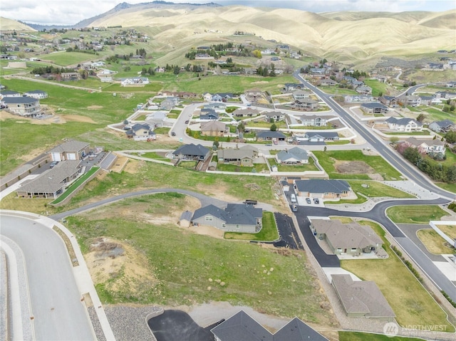 870 Autumn Crest Dr, Wenatchee, WA 98801