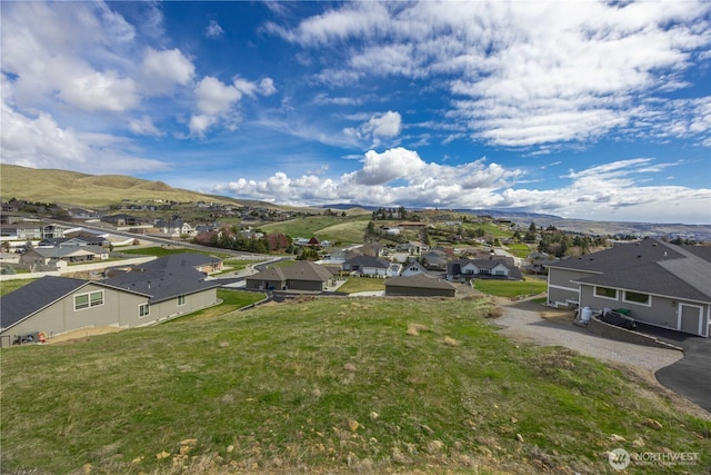 870 Autumn Crest Dr, Wenatchee, WA 98801