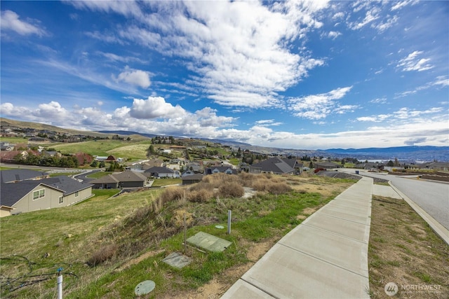 870 Autumn Crest Dr, Wenatchee, WA 98801