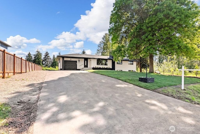 11433 SE 244th St, Kent, WA 98030 - single story home with asphalt driveway, a garage, and stucco siding