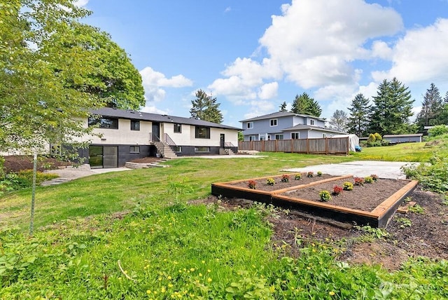 11433 SE 244th St, Kent, WA 98030 - view of yard featuring a garden