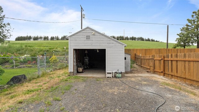 427 E Dayton Ave, Dayton, WA 99328 - detached garage featuring a view of countryside