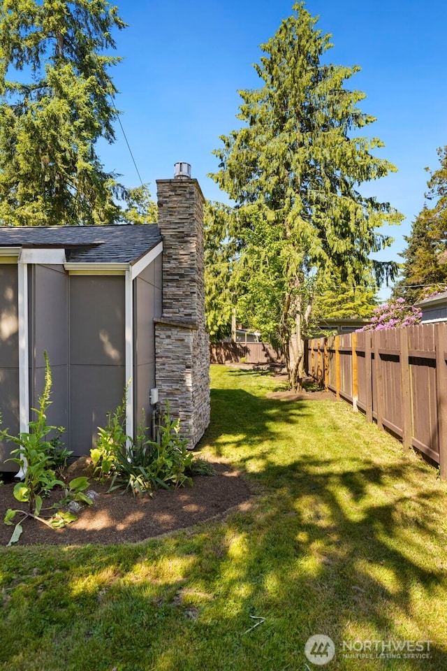 14011 Wallingford Ave N, Seattle, WA 98133 - view of yard with an outdoor structure