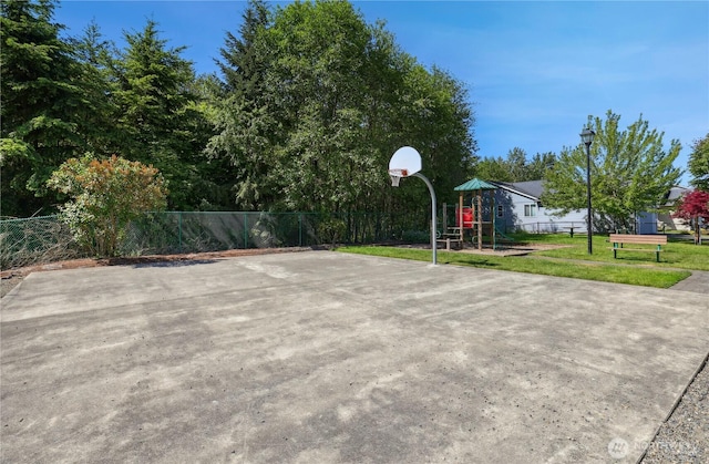 9831 198th St E, Graham, WA 98338 - view of basketball court featuring community basketball court