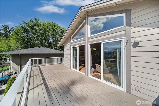 1402 E Lake Dr, Bremerton, WA 98312 - view of deck