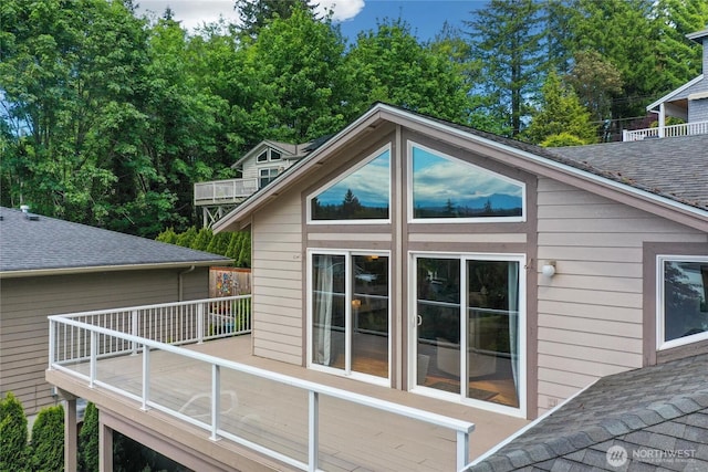 1402 E Lake Dr, Bremerton, WA 98312 - view of property exterior with a wooden deck