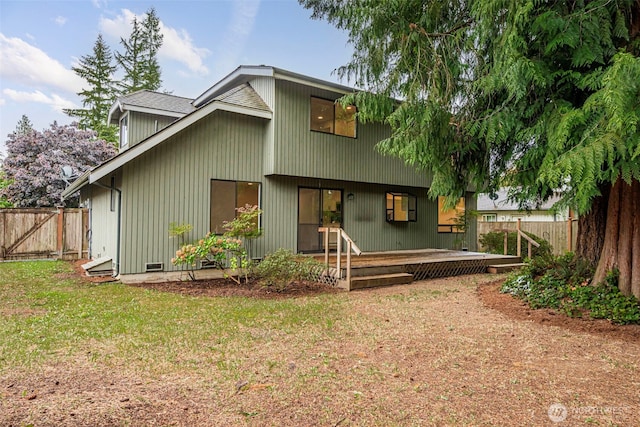 9828 33rd Dr SE, Everett, WA 98208 - back of property with a deck and roof with shingles