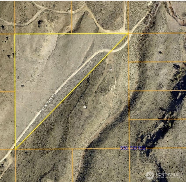 565 Peach Rd, Waterville, WA 98858