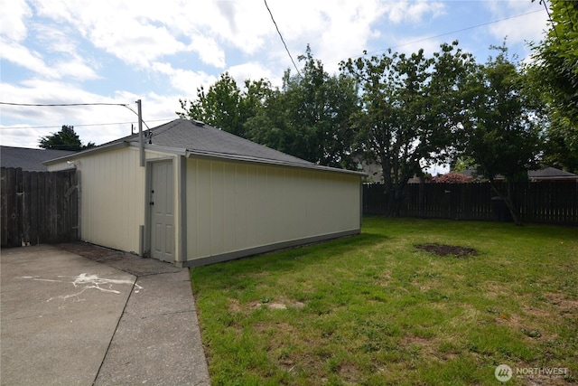 3159 Florida St, Longview, WA 98632 - view of yard featuring an outbuilding
