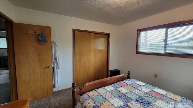 1296 US Highway 12, Chehalis, WA 98532 - carpeted bedroom featuring a textured ceiling