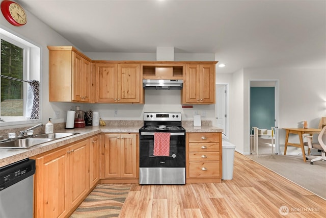 8450 Hazel Ct, Maple Falls, WA 98266 - kitchen featuring stainless steel appliances, under cabinet range hood, light wood-style floors, light countertops, and recessed lighting