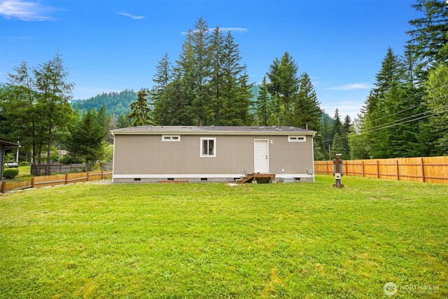 8450 Hazel Ct, Maple Falls, WA 98266 - rear view of house featuring crawl space and entry steps