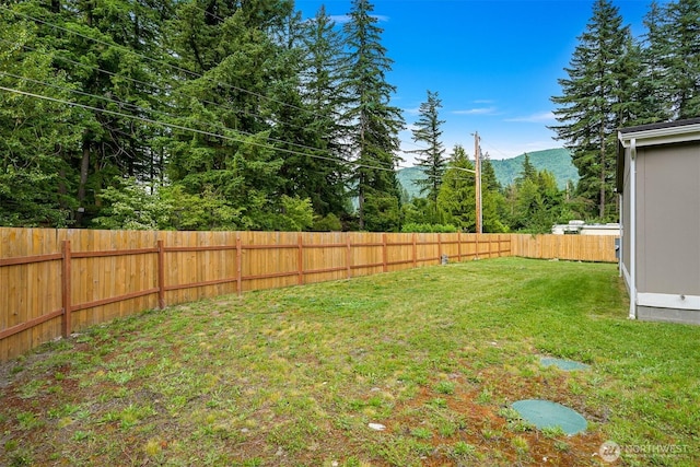 8450 Hazel Ct, Maple Falls, WA 98266 - fenced backyard with a mountain view