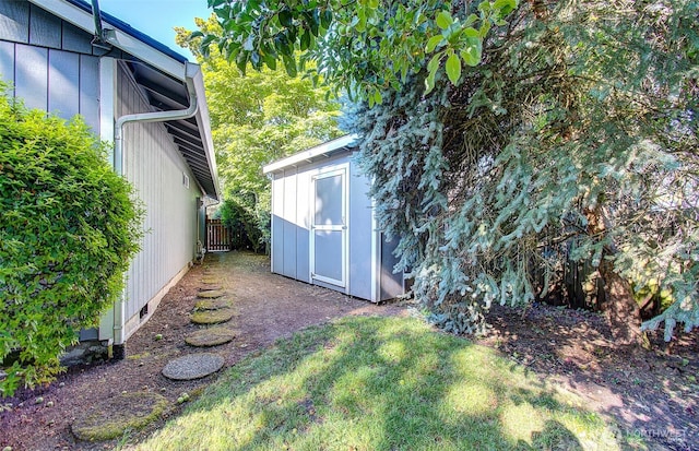 10010 NE 76th Cir, Vancouver, WA 98662 - view of yard with a shed