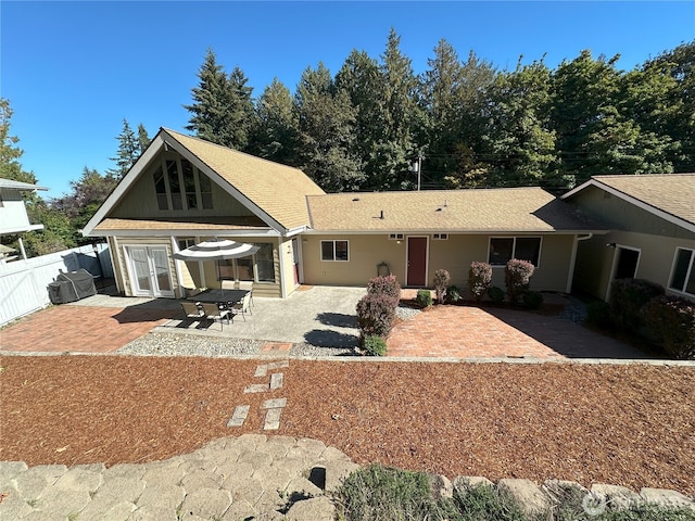 1360 Colchester Dr SE, Port Orchard, WA 98366 - rear view of property with a patio area