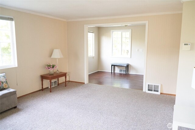 11433 12th Ave SW, Burien, WA 98146 - unfurnished room featuring carpet floors, crown molding, and baseboards