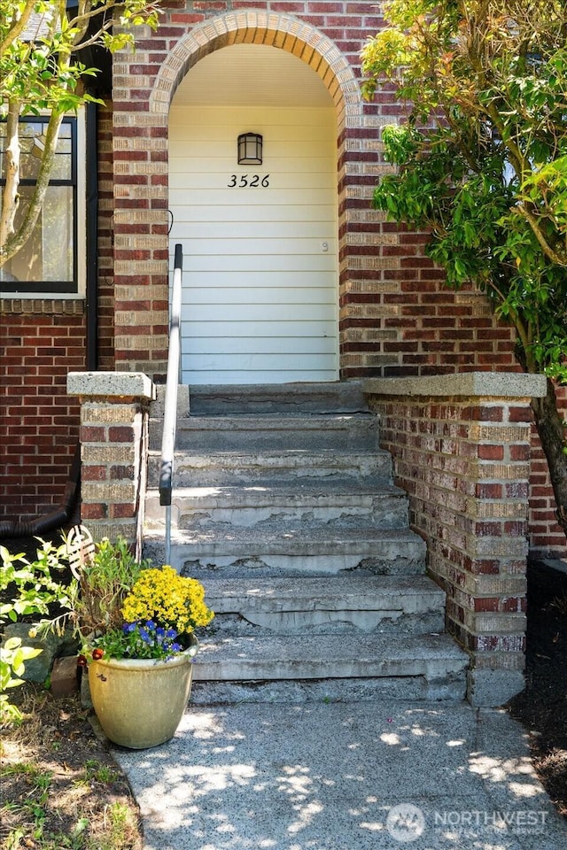 3526 Ashworth Ave N, Seattle, WA 98103 - property entrance featuring brick siding