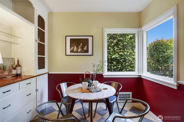 1635 46th Ave SW, Seattle, WA 98116 - view of dining area