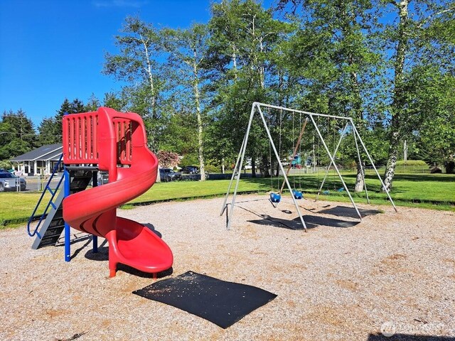 729 Wood Duck Ave SE, Ocean Shores, WA 98569