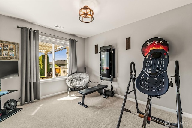 912 77th Dr SE, Lake Stevens, WA 98258 - workout room featuring carpet flooring and baseboards