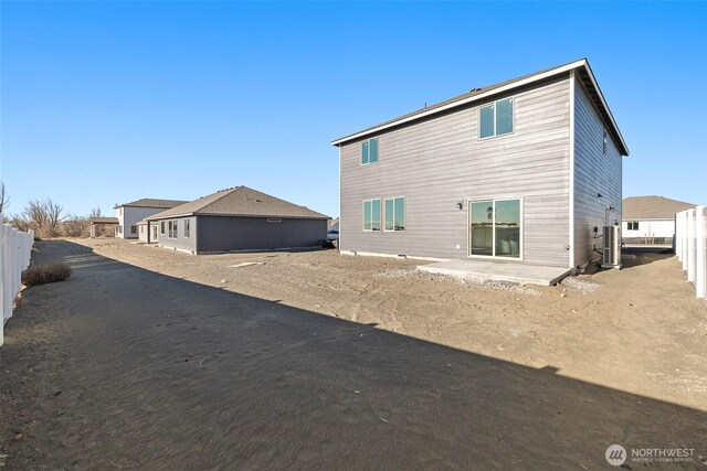 4235 W Sandy Ct, Moses Lake, WA 98837 - back of property featuring a patio area