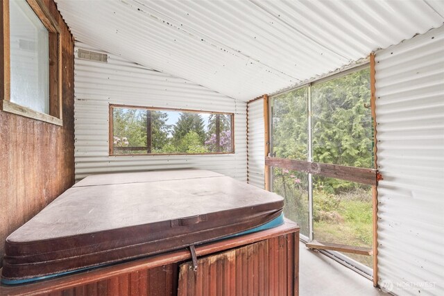 300 N St, Sequim, WA 98382 - sunroom with a jacuzzi and vaulted ceiling