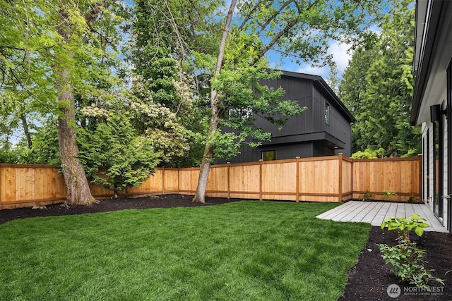10304 NE 113th Pl, Kirkland, WA 98033 - view of yard