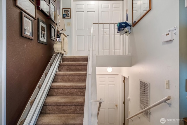 14904 108th Pl NE, Bothell, WA 98011 - view of stairway