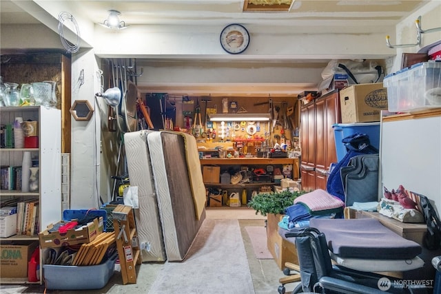 14904 108th Pl NE, Bothell, WA 98011 - basement featuring a workshop area