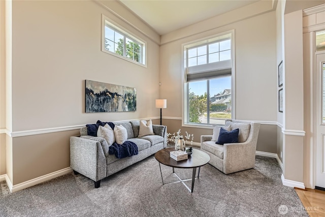 270 Kitsap Ave NE, Renton, WA 98059 - living area with baseboards