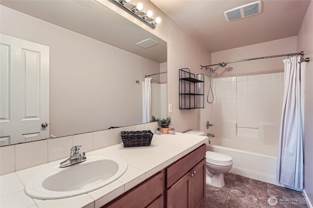270 Kitsap Ave NE, Renton, WA 98059 - bathroom featuring toilet, shower / bath combination with curtain, and vanity