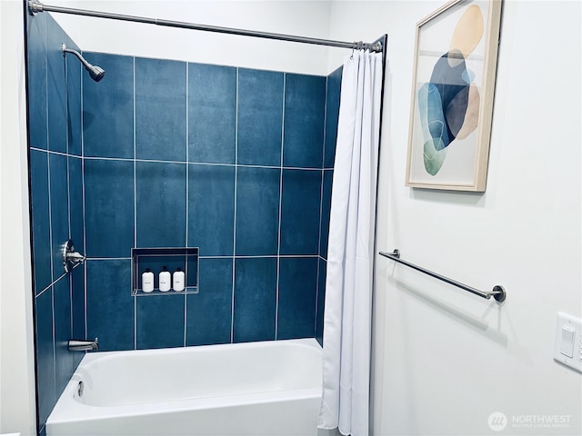 7400 Miller Way, Glacier, WA 98244 - full bath featuring shower / bath combo