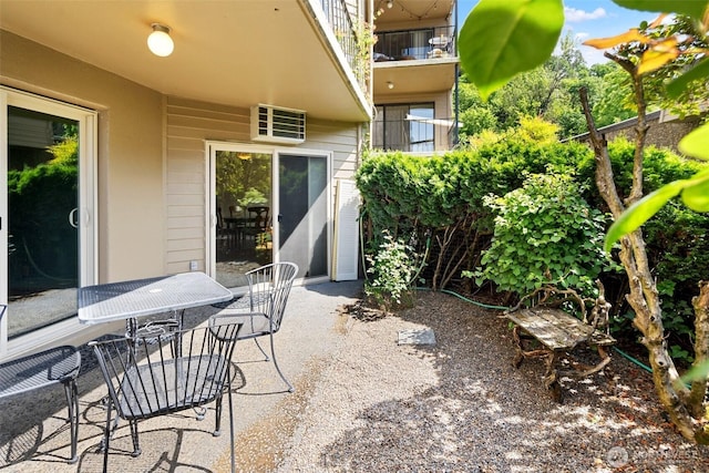 5565 E Evergreen Blvd Unit 3104, Vancouver, WA 98661 - view of patio / terrace featuring outdoor dining space