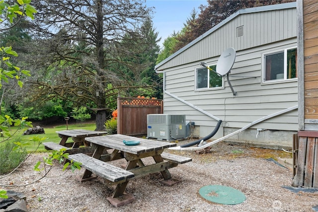 973 US Highway 101, Cosmopolis, WA 98537 - view of yard featuring central AC