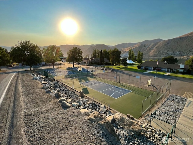 445 Entiat Pl, Orondo, WA 98843