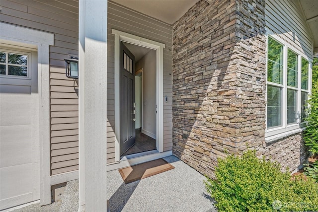 21888 SE 5th Pl, Sammamish, WA 98074 - entrance to property with stone siding