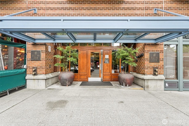 2415 2nd Ave Unit 543, Seattle, WA 98121 - entrance to property with brick siding