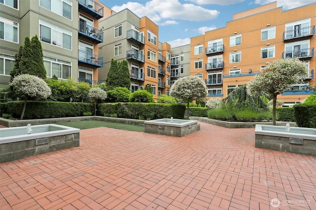 2415 2nd Ave Unit 543, Seattle, WA 98121 - view of community