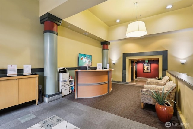 2415 2nd Ave Unit 543, Seattle, WA 98121 - reception area featuring recessed lighting