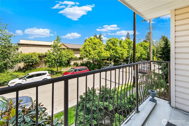 12056 15th Ave NE Unit 204, Seattle, WA 98125 - view of balcony