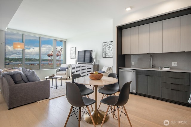 590 1st Ave S Unit 703, Seattle, WA 98104 - photo 8
