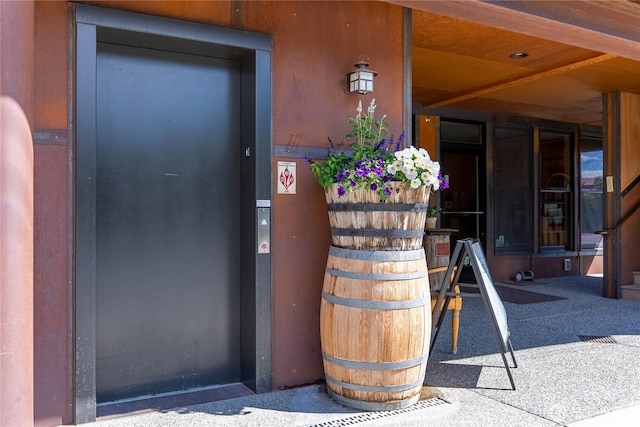 140 Twisp Ave W Unit 204, Twisp, WA 98856 - entrance to property featuring elevator