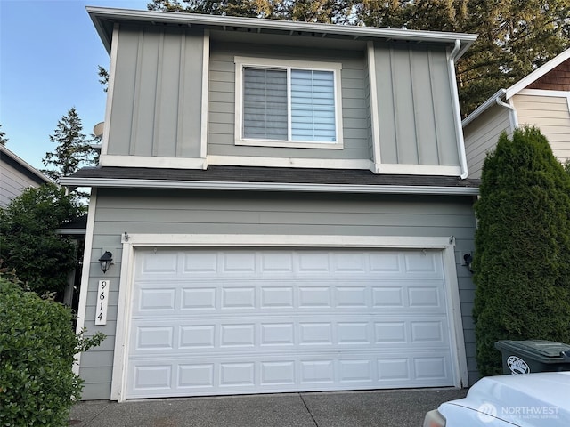 9614 191st Street Ct E, Puyallup, WA 98375 - garage with driveway