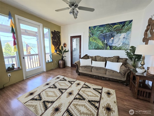 513 W 1st St, South Bend, WA 98586 - photo 11