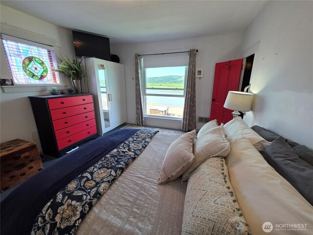 513 W 1st St, South Bend, WA 98586 - photo 27